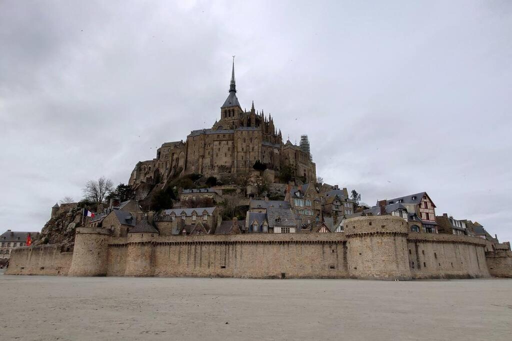 Gite La Mer, A La Campagne En Normandie, Proche Du Mont St Michel Lolif Exterior photo